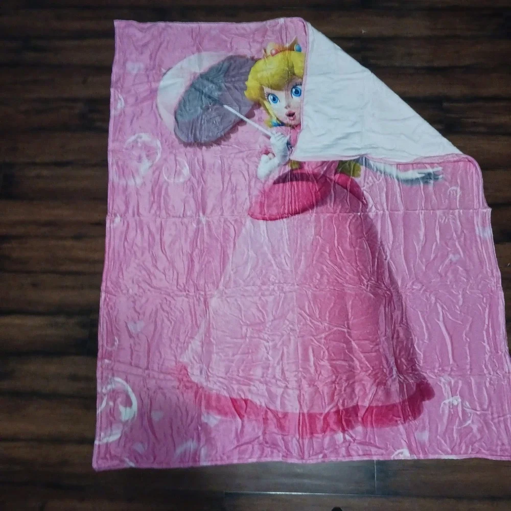 Nintendo Super Mario Princess Peach Pink Fleece Throw Blanket 60x50